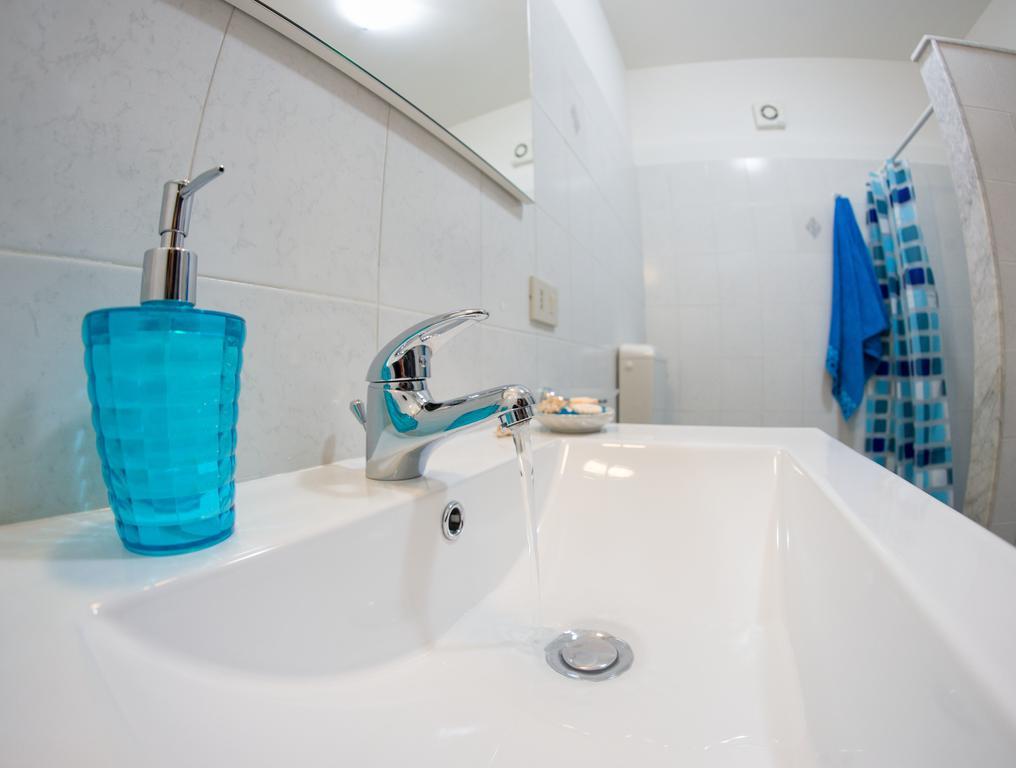 Light Blue Apartment Balestrate ภายนอก รูปภาพ